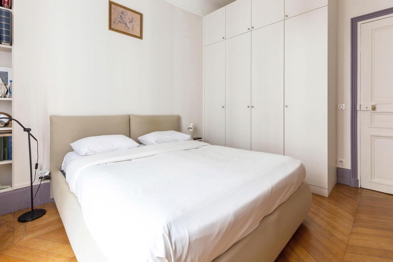 Apartment Veeve - Vintage Violet